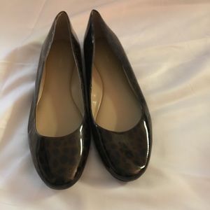 Ann Taylor Flats Size 9